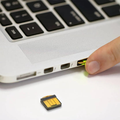 YubiKey 5 Nano – Chiave di Sicurezza USB-A Ultra-Compatta
